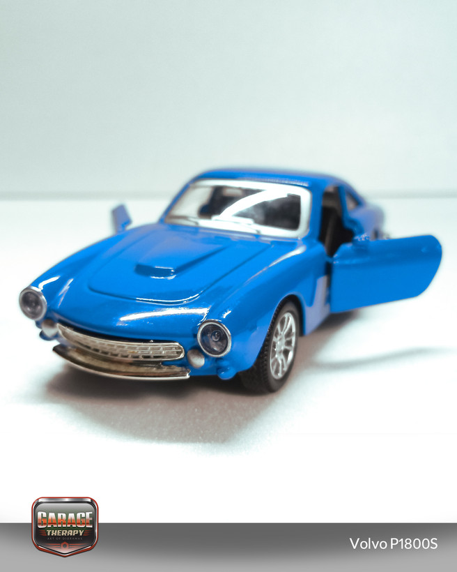 ماکت 1:43 خودروی کلاسیک Volvo 1800S مدل 1969