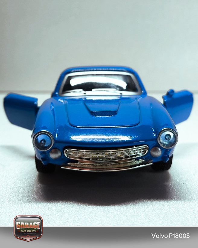 ماکت 1:43 خودروی کلاسیک Volvo 1800S مدل 1969