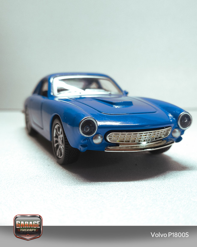 ماکت 1:43 خودروی کلاسیک Volvo 1800S مدل 1969
