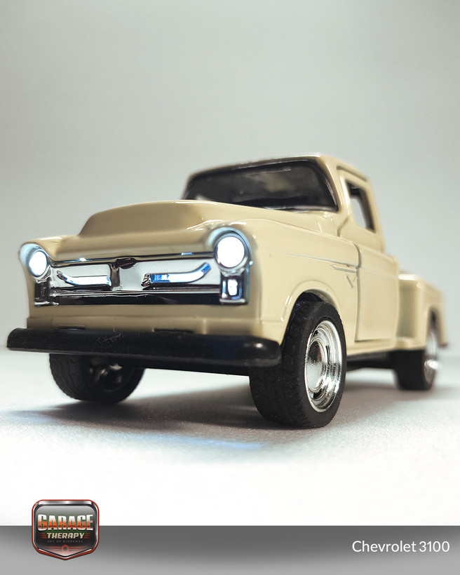 ماکت فلزی Chevrolet 3100 1:43