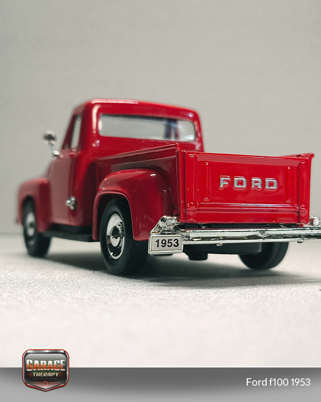 فورد F-100 مدل 1953