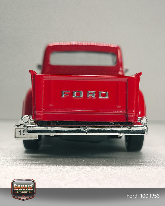 فورد F-100 مدل 1953
